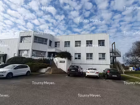 location bureaux caudan 56850 226m²