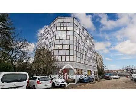 location bureaux 96 m²