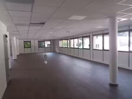 location bureaux fontaine 38600 197m² à 1171m²