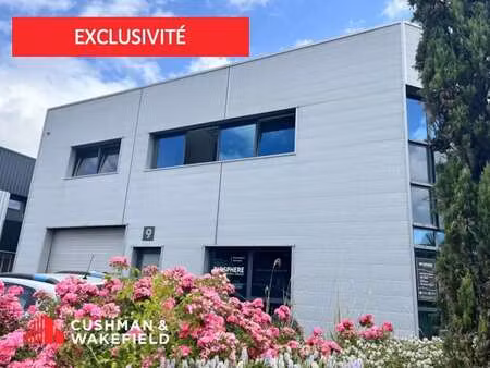 location bureaux 210 m²