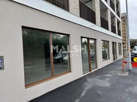 location bureaux 140 m²