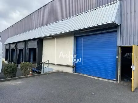 location entrepôt 2 750 m²