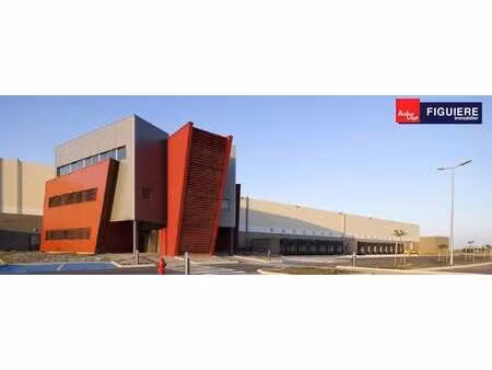 location entrepôt fos sur mer 13270 6048m²