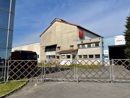 location entrepôt 740 m² à 9 940 m²