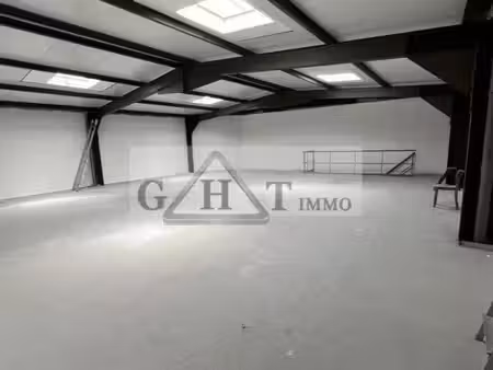location entrepôt montreuil 93100 288m² à 340m²
