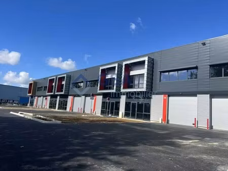 location local d'activités 378 m² à 7 560 m²