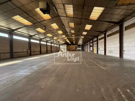 location local d'activités 3 600 m²