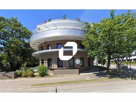 location bureaux 167 m²