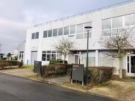 location bureaux 117m²