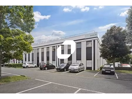 location bureaux 60 m² à 1 059 m²