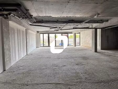 location commerce bordeaux 33800 425m² à 852m²