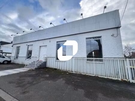 location commerce capinghem 59160 230m²
