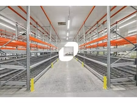 location entrepôt 2 517 m²