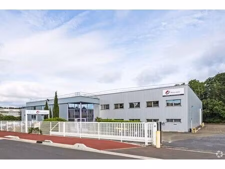 location local d’activités taverny 95150 1364m²