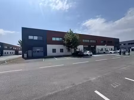 location local d’activités taverny 95150 847m²