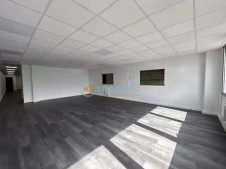 location local d’activités valenton 94460 582m²