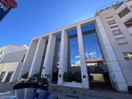 location bureaux 117 m²