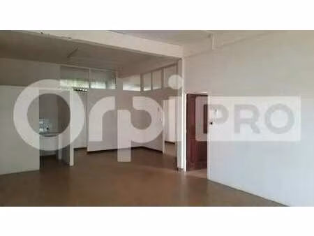 location bureaux 61 m²