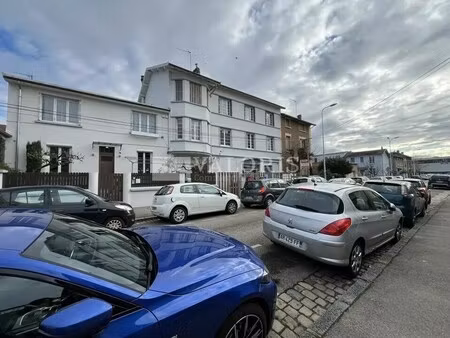 location bureaux 551 m²