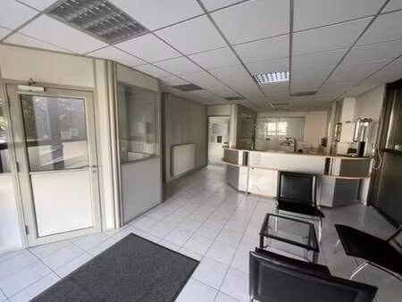 location entrepôt maurepas 78310 145m² à 600m²