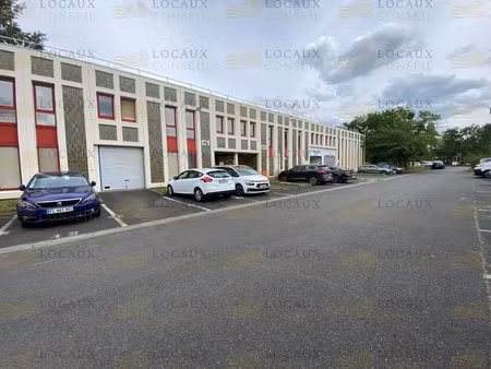 location local d'activités 295 m² à 940 m²