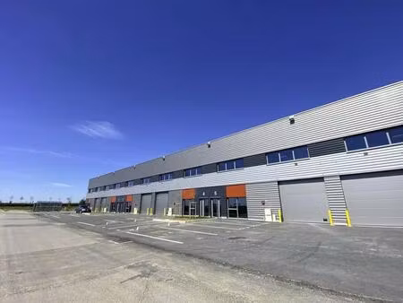 location local d’activités le thillay 95500 360m²