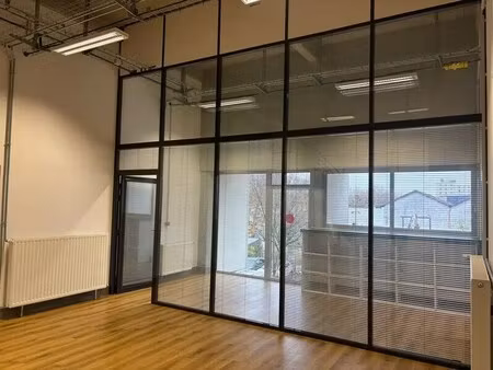 location bureaux 210 m²