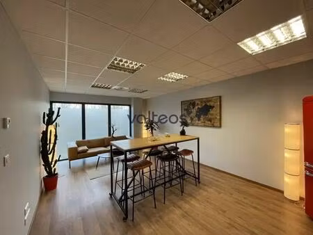 location bureaux 167 m²