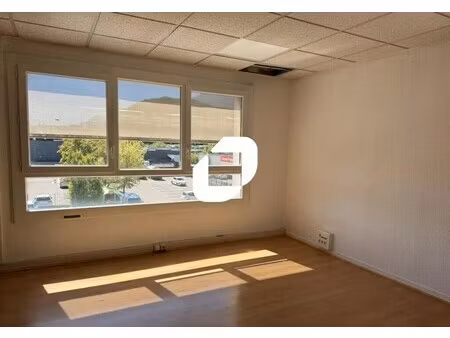 location bureaux 170 m²