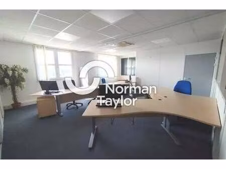 location bureaux 230 m²