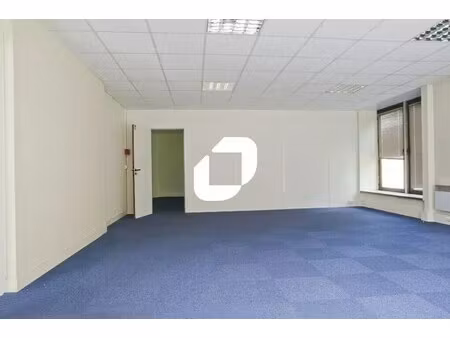 location bureaux 98 m² à 719 m²