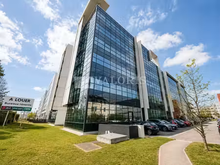 location bureaux lyon 69008 20m² à 3656m²