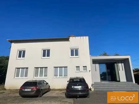 location bureaux 135 m²