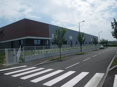 location bureaux 57 m² à 115 m²