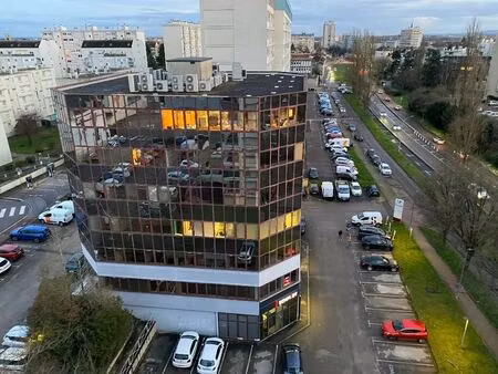 location bureaux 100 m²