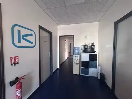 location bureaux 227 m²