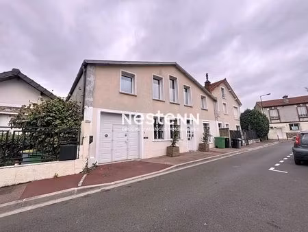 location bureaux 200 m²