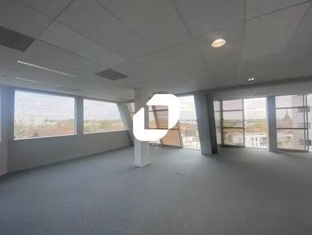 location bureaux 515 m²