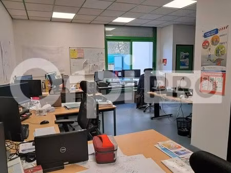 location bureaux 130 m²