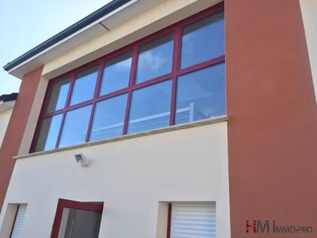 location bureaux 137 m²