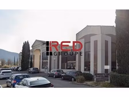 location bureaux 90 m² à 2 977 m²