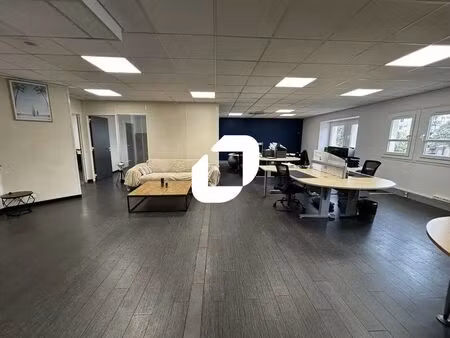 location bureaux 249 m²
