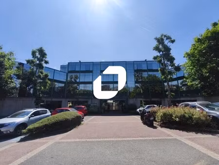 location bureaux 117 m² à 475 m²