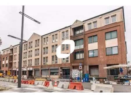 location bureaux 136 m² à 378 m²