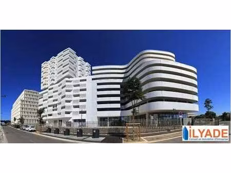 location bureaux 180 m² à 1 746 m²
