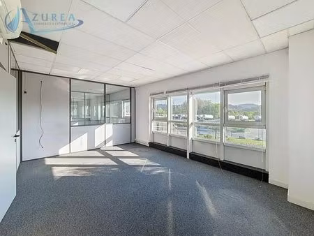 location bureaux 160 m²
