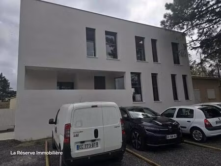 location bureaux 70 m²