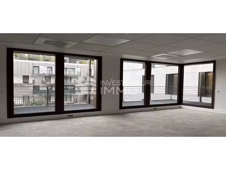 location bureaux 54 m²
