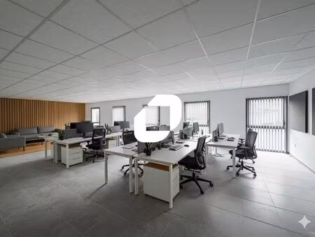 location bureaux 242 m² à 493 m²