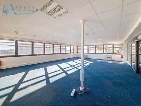 location bureaux 190 m²